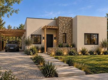 Casa · 135m² · 4 Ambientes · 1 Cochera · Casa en Vaqueros