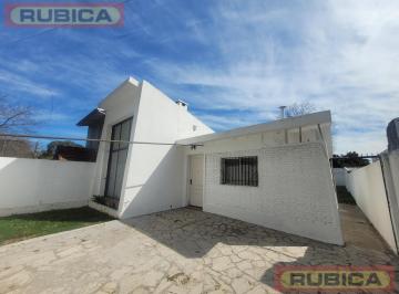 Casa · 73m² · 3 Ambientes · 2 Cocheras · Casa en Alquiler en Barrio Gutierrez