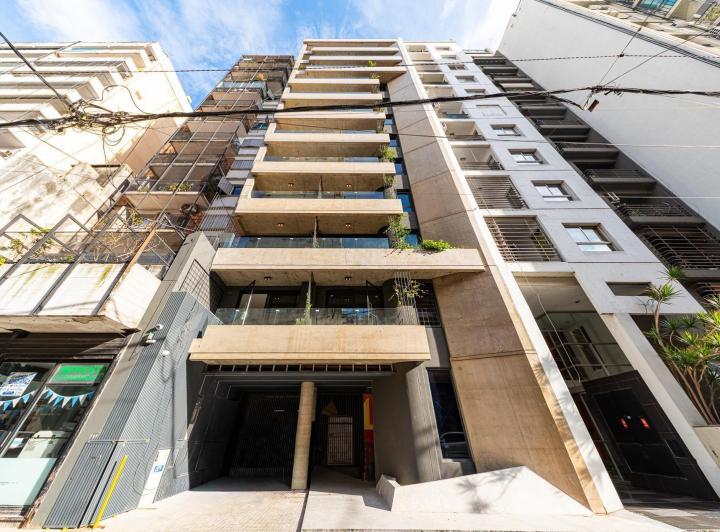 Departamento · 130m² · 6 Ambientes · 1 Cochera