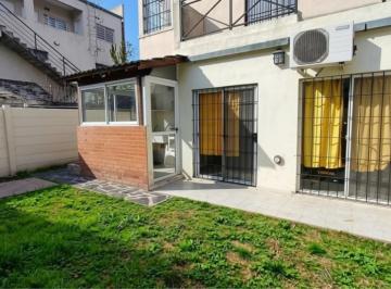 Casa · 115m² · 4 Ambientes · Duplex PH en Moreno Centro