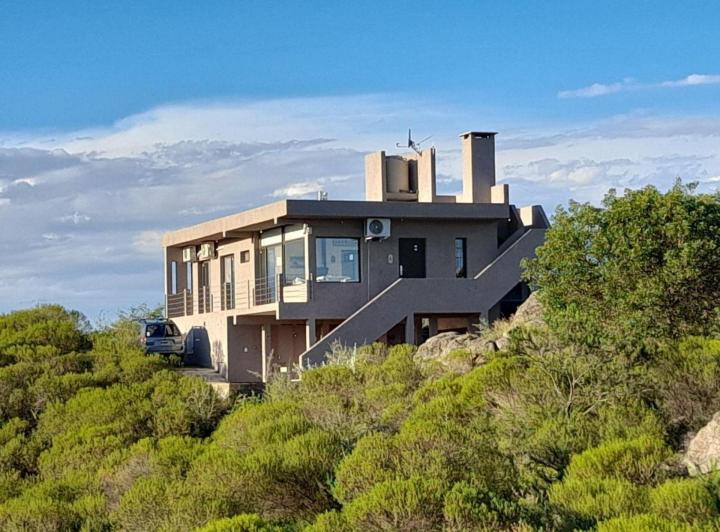 Casa · 100m² · 4 Ambientes · 1 Cochera