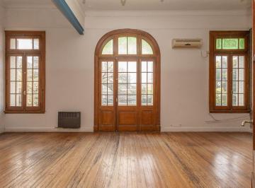 PH · 166m² · 5 Ambientes · PH Al Fte 1er Piso y Planta Alta + Azotea Todo Luz