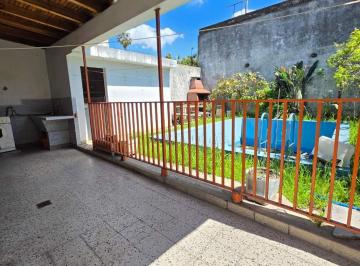 Casa · 90m² · 4 Ambientes · 1 Cochera · Venta Casa 4/5 Ambientes San Andrés Jardín Pileta