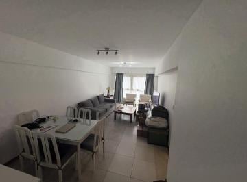 Departamento · 70m² · 3 Ambientes · 1 Cochera · Tres Ambientes con Cochera en Terminal Vieja