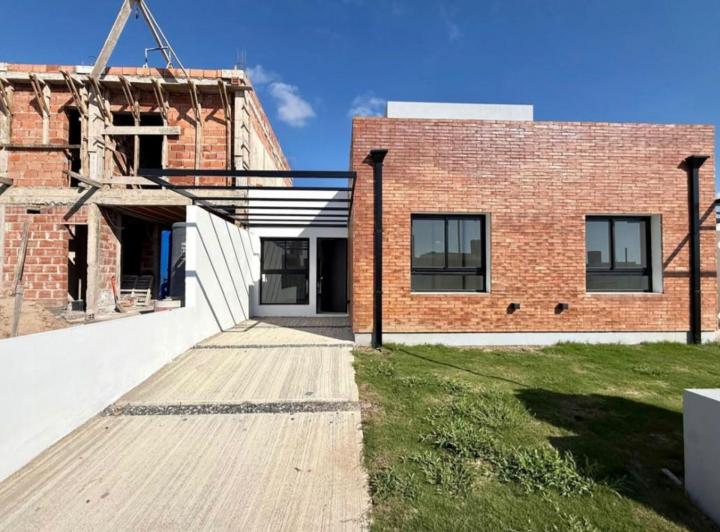 Casa · 75m² · 3 Ambientes · 1 Cochera