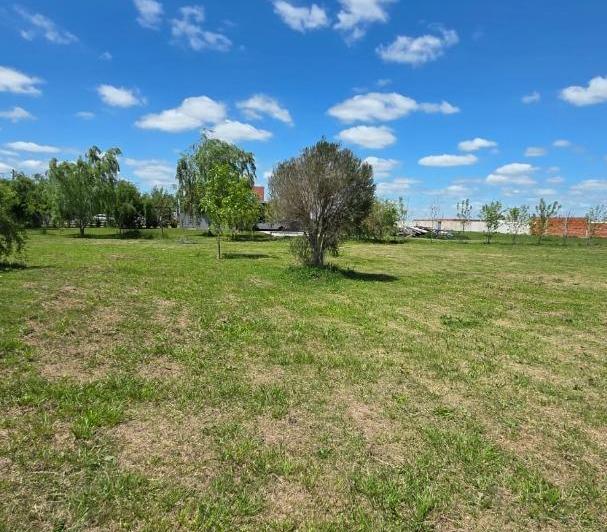 Terreno · 300m²