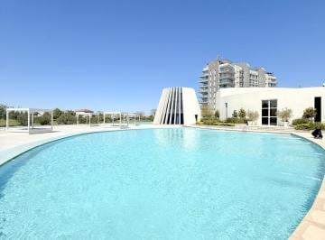 Departamento · 200m² · 6 Ambientes · 4 Cocheras · Penthouse de Categoría Piscina Privada en Terraza Propia 3 Dorm. en Suite