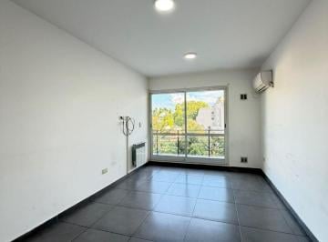 Departamento de 1 ambiente, Almirante Brown · Alquiler Monoambiente en Adrogué - con Cochera Techada