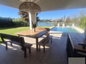 Casa · 280m² · 5 Ambientes · 2 Cocheras · Casa en Alquiler Santa Bárbara Al Lago Segunda Quincena de Enero