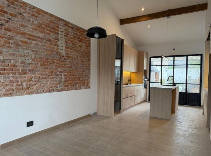Casa · 138m² · 4 Ambientes · 1 Cochera