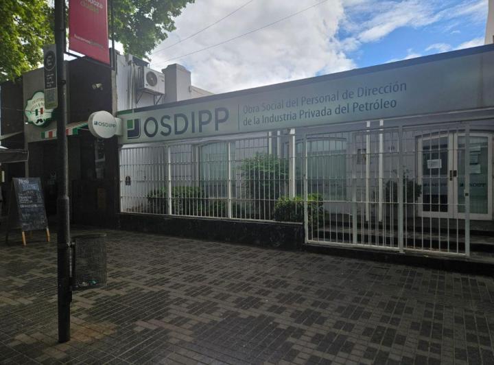 Local comercial · 250m² · 6 Ambientes