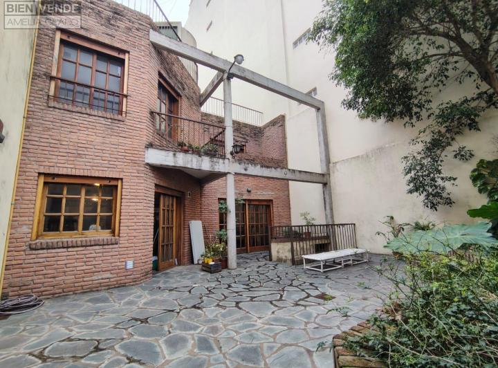 Terreno · 8m² · 5 Ambientes
