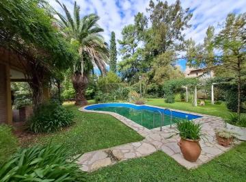 Casa · 120m² · 3 Ambientes · 1 Cochera · Casa 3 Ambientes en Venta en La Union con Pileta