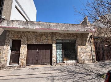 Local comercial · 100m² · PH - Local con Vivienda en Alquiler
