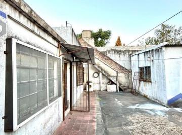 imagen1 · Casa en Lote de 10 X 34 m con Jardín y Galpón - Apta Crédito | Buscadorprop