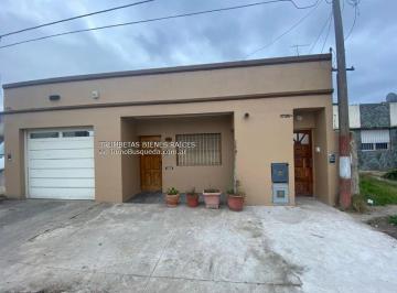 PH de 3 ambientes, La Plata · Casa Interna 2 Dorm., Amplio Fondo, Ideal Para Aquellos Amantes del Jardin.