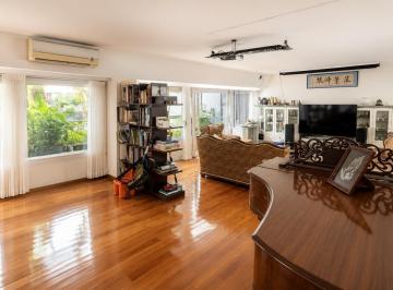 Departamento · 240m² · 5 Ambientes · 2 Cocheras · Departamento de Categoría 5 Ambientes en Caballito Sur.