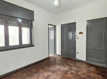 PH · 53m² · 3 Ambientes · PH de 3 Ambientes en Alquiler! Saavedra