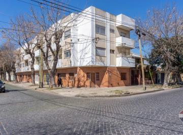 Departamento · 97m² · 4 Ambientes · 1 Cochera · Departamento 3 Dorm. Venta La Plata Cochera