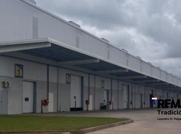 Bodega-Galpón · 330m² · Alquiler de Galpón Sobre Rn16