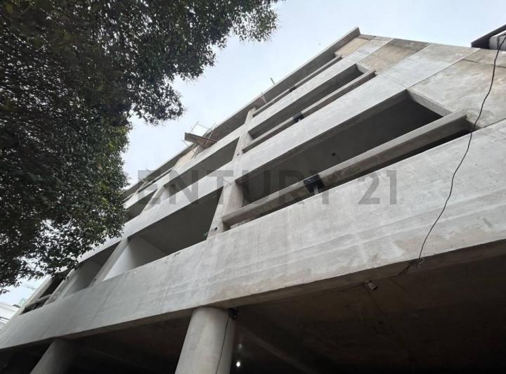Terreno · 735m²