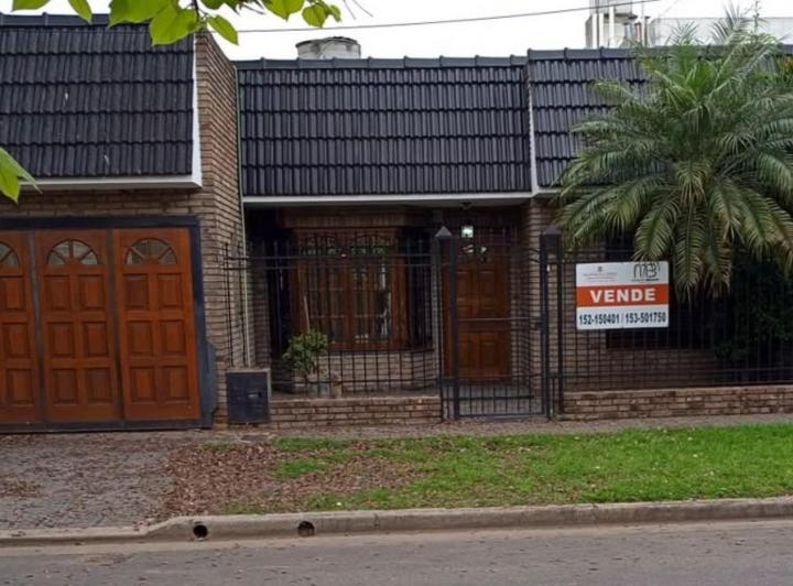 Casa · 120m² · 6 Ambientes · 1 Cochera