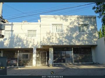 Departamento de 4 ambientes, Las Tortugas · Alquiler de Departamento en Planta Baja de 2 Habitaciones y Patio - Godoy Cruz