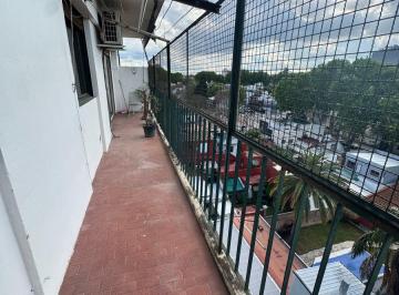 Departamento de 3 ambientes, Villa Urquiza · Amplio y Luminoso 3 Amb con Balcón Corrido Al Contrafrente!