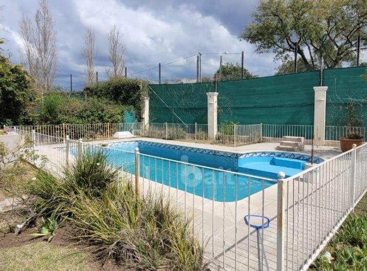 Casa · 412m² · 10 Ambientes