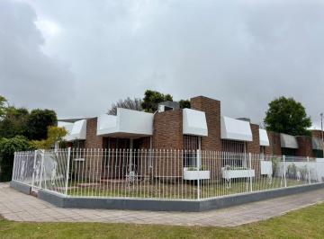 Casa de 1 ambiente, Almirante Brown · Casa en Venta
