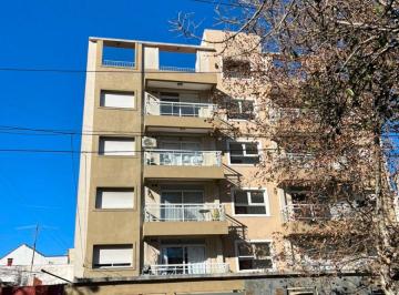 Departamento de 2 ambientes, Lanús · Departamento 2 Ambientes con Cochera