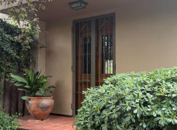 Casa de 6 ambientes, Chacras de Coria · Casa en Chacras de Coria | Jardín Parquizado y Pileta | Callejón