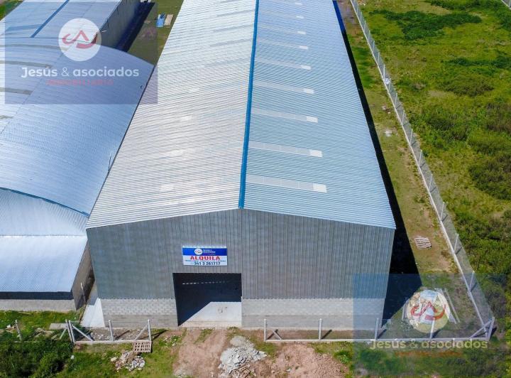 Local comercial · 1600m²