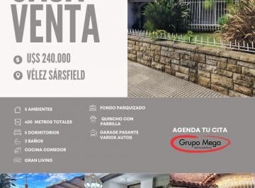Casa · 226m² · 4 Dormitorios · 2 Cocheras · Solida Casa en Dos Plantas con Fondo Parquizado