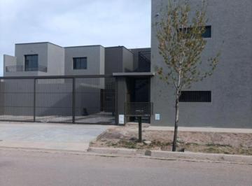 Departamento · 110m² · 4 Ambientes · 1 Cochera · Departamento en Venta en Carrodilla