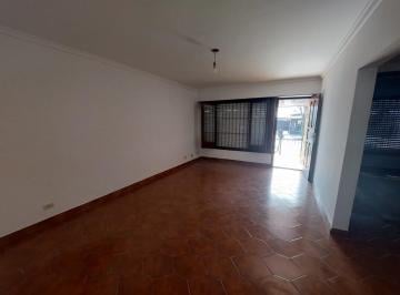Casa · 120m² · 4 Ambientes · Alquiler 24 Meses. Chalet 3 Ambientes con Cochera. Rivadavia 6900