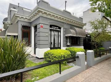 Local comercial · 358m² · 1 Ambiente · 1 Cochera · Local en Esquina Comercial de Castelar Norte