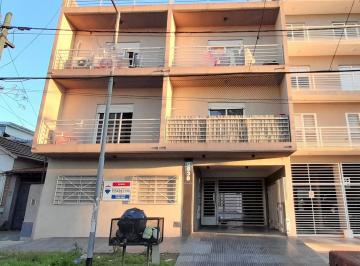 Departamento · 43m² · 2 Ambientes · 1 Cochera · Departamento 2 Ambientes con Cochera Oportunidad!