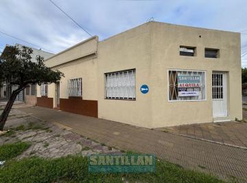 Casa de 4 ambientes, La Matanza · Casa 4 Ambientes con Garaje Cubierto y Patio. San Justo. Uso Comercial.
