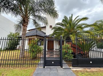 Casa · 430m² · 5 Dormitorios · 2 Cocheras · Casa en Venta, Tablada Park