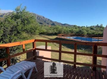 Departamento · 150m² · 2 Ambientes · 3 Cocheras · Complejo de Cabañas