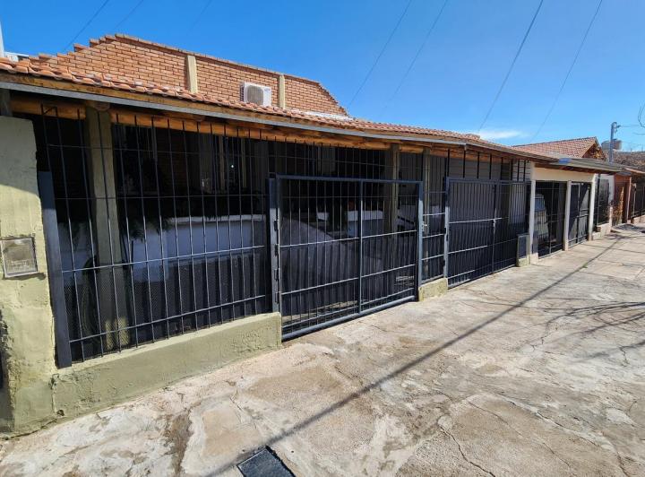 Casa · 113m² · 5 Ambientes · 2 Cocheras