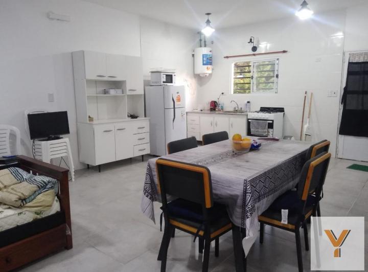 Casa · 161m² · 3 Ambientes · 1 Cochera