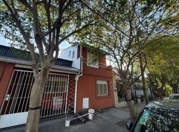 MAI-MAI-1238_2 · Casa 3 Ambientes. | España Al 3800