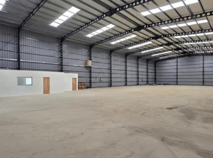 Bodega-Galpón · 1000m² · 2 Ambientes