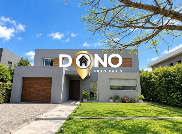 Casa · 233m² · 5 Ambientes · 2 Cocheras