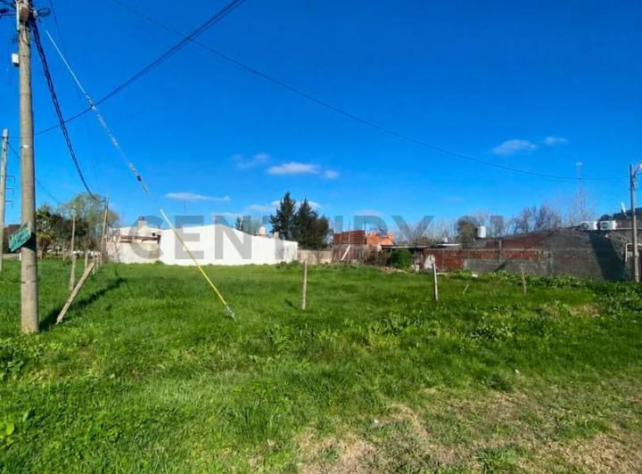 Terreno · 240m²