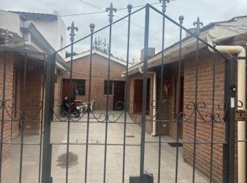 Departamento de 4 ambientes, Córdoba · Alquiler Casa 2 Dorm. Barrio Las Palmas