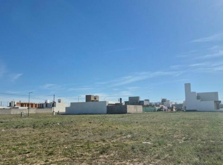 Terreno · 350m²