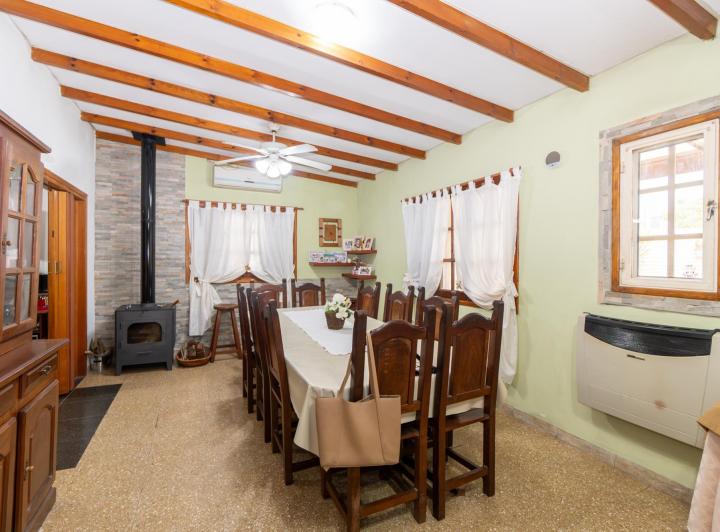 Casa · 120m² · 6 Ambientes · 1 Cochera